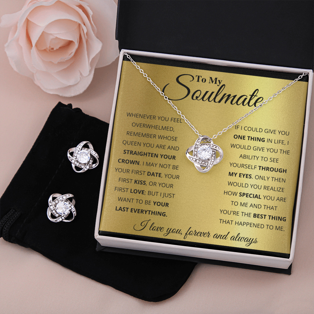 SOULMATE GOLD LOVE KNOT NECKLACE AND EARRINGS SET