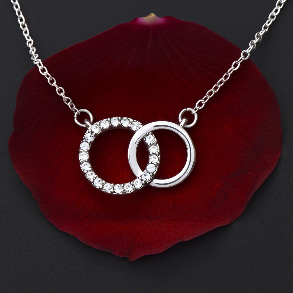 TO MY GRANDDAUGHTER SQUEEZED PERFECT PAIR NECKLACE GIFT SET