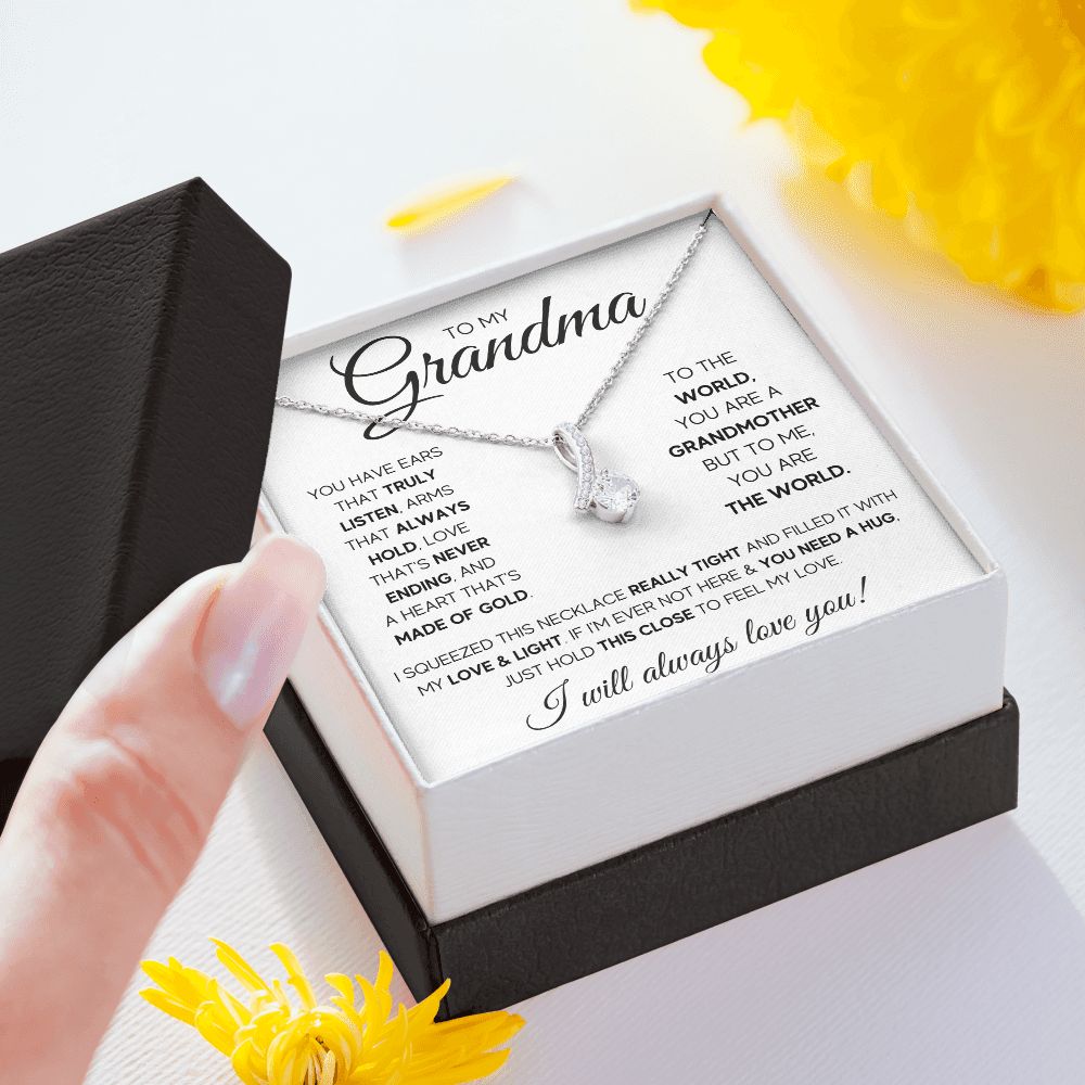 TO MY GRANDMA SQUEEZED ALLURING BEAUTY NECKLACE GIFT SET