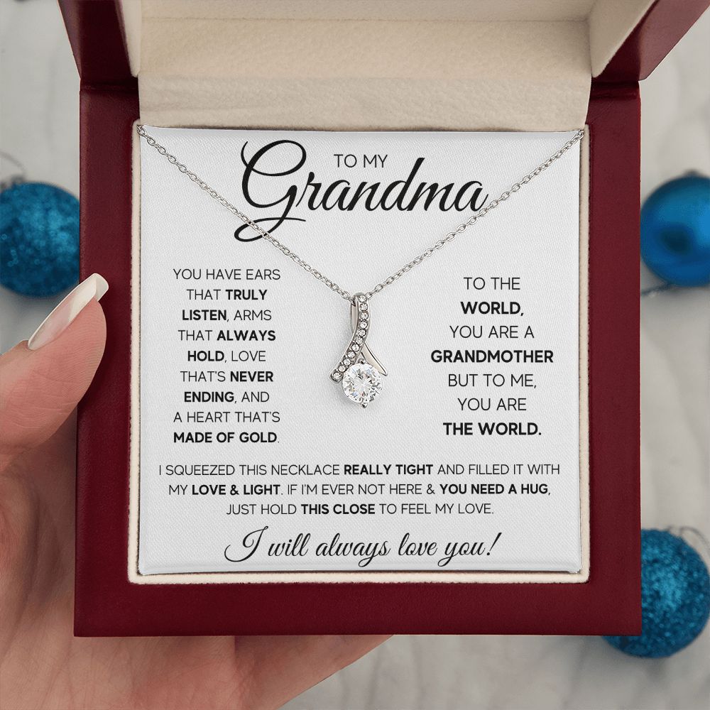 TO MY GRANDMA SQUEEZED ALLURING BEAUTY NECKLACE GIFT SET