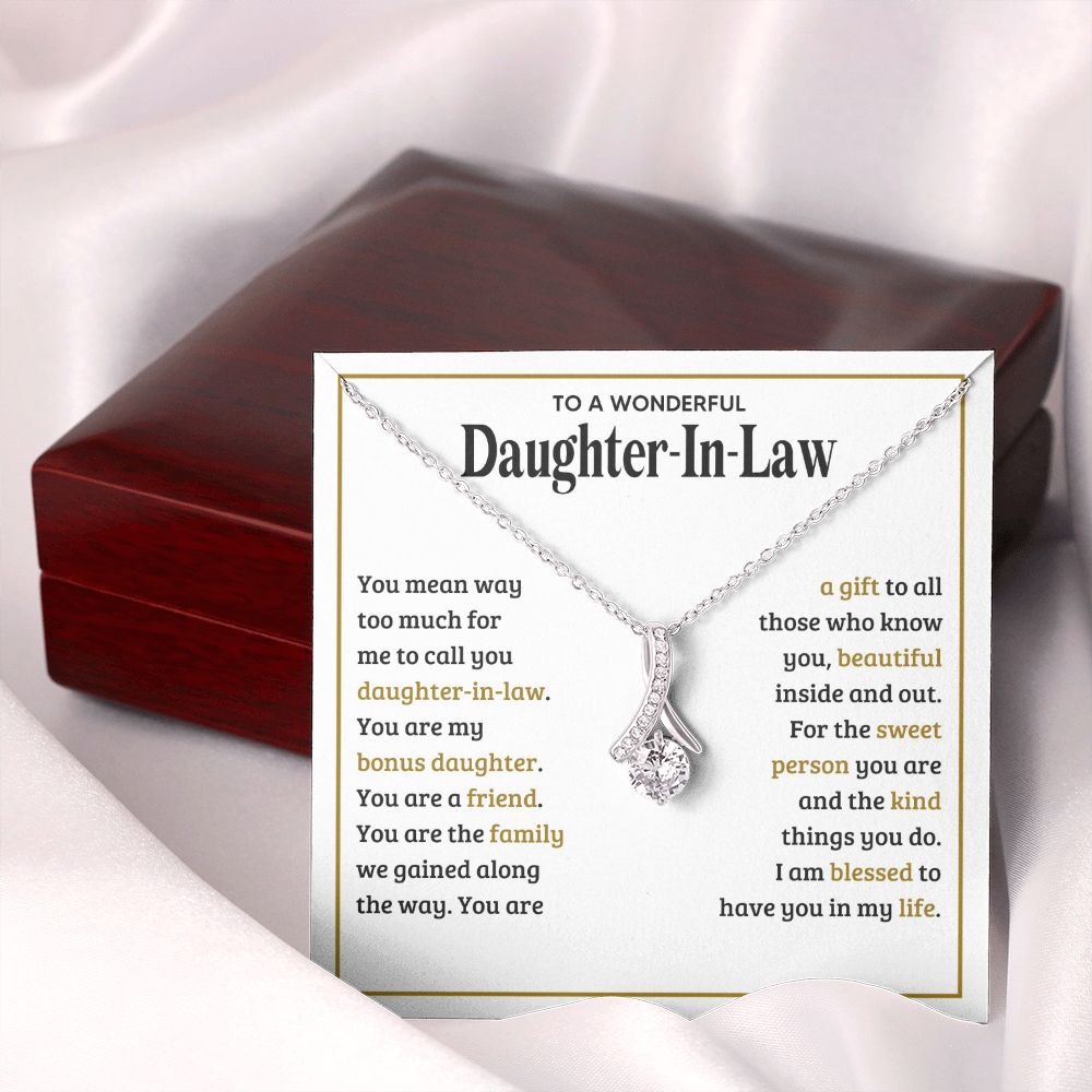 TO MY DAUGHTER IN LAW SWEET PERSON ALLURING BEAUTY NECKLACE GIFT SET