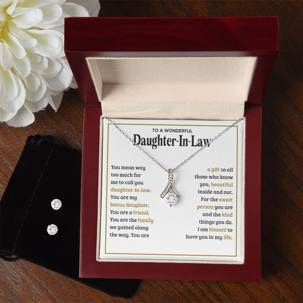 TO MY DAUGHTER IN LAW SWEET PERSON ALLURING BEAUTY NECKLACE AND EARRINGS GIFT SET