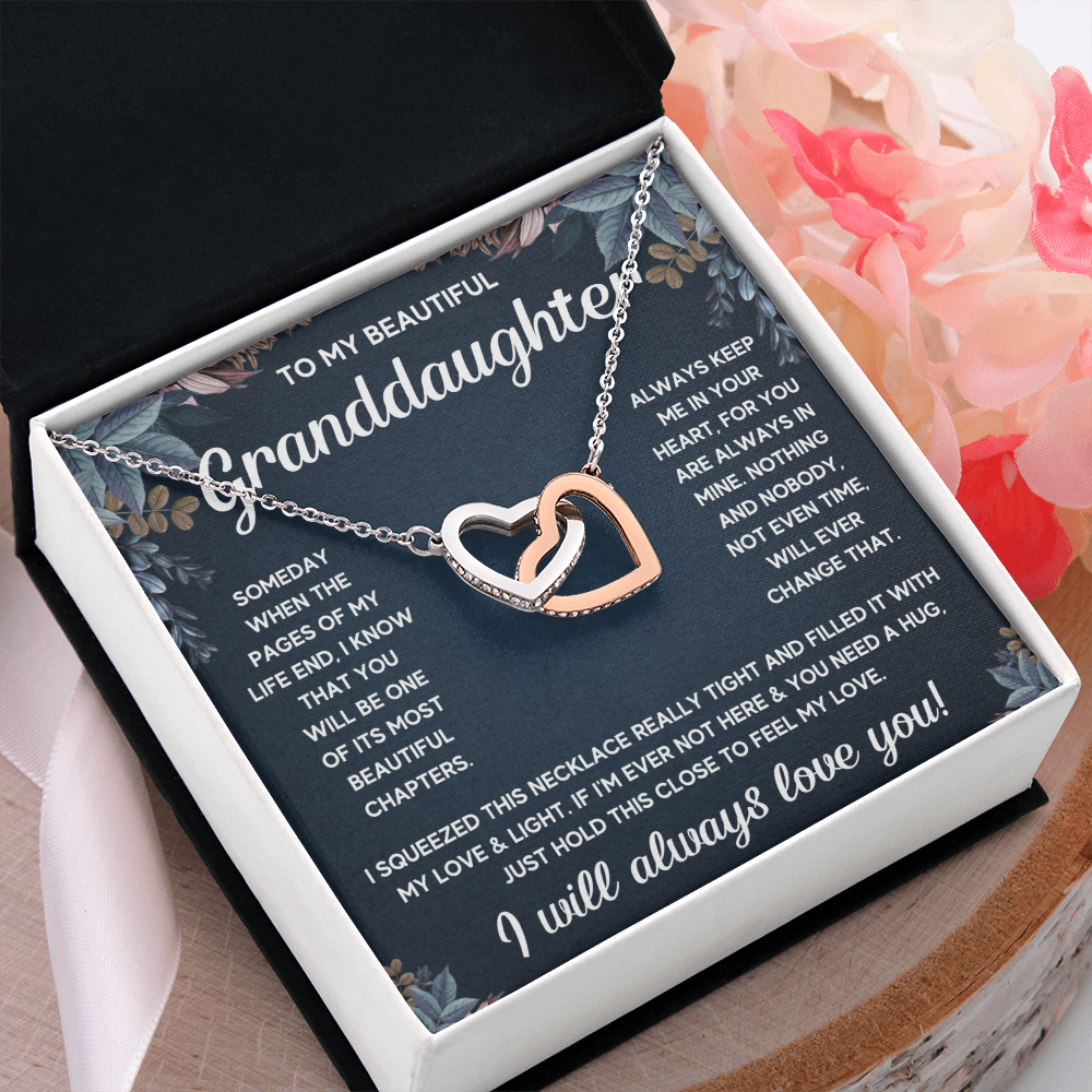 TO MY GRANDDAUGHTER SQUEEZED INTERLOCKING NECKLACE GIFT SET