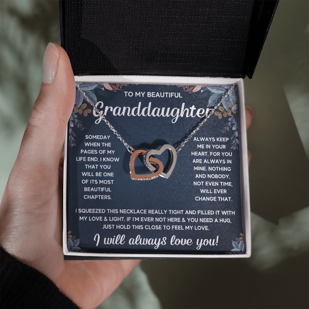 TO MY GRANDDAUGHTER SQUEEZED INTERLOCKING NECKLACE GIFT SET