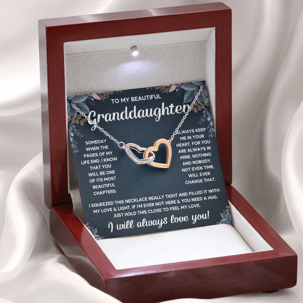 TO MY GRANDDAUGHTER SQUEEZED INTERLOCKING NECKLACE GIFT SET